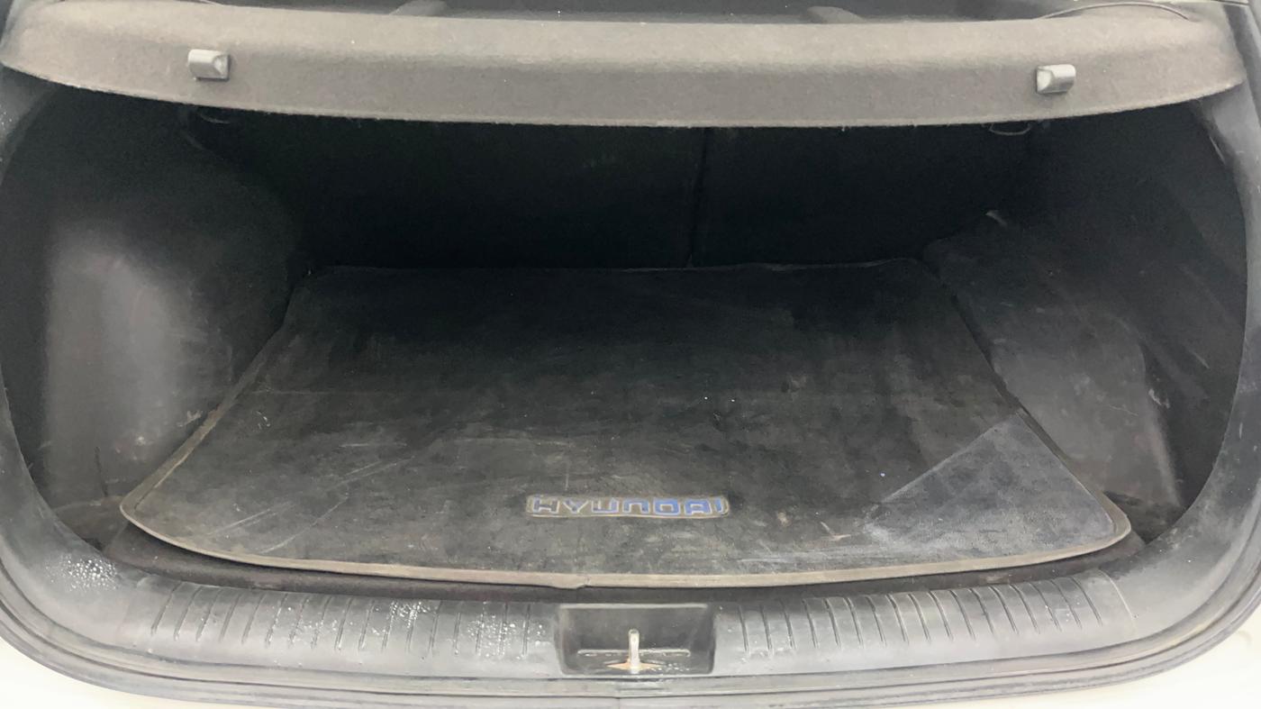 2018 Hyundai Creta SX PLUS AT 1.6 PETROL, Petrol, Automatic, 1,09,264 km, Boot Inside