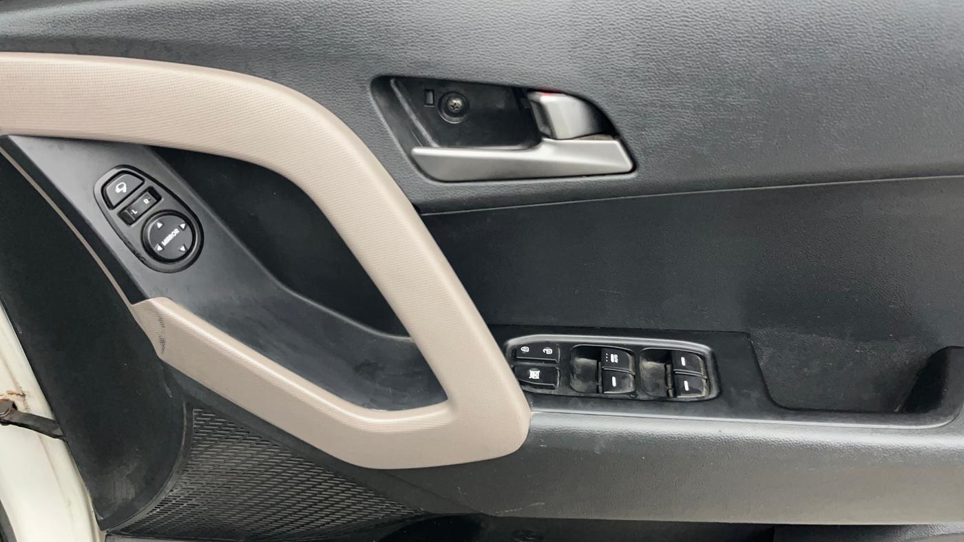 2018 Hyundai Creta SX PLUS AT 1.6 PETROL, Petrol, Automatic, 1,09,264 km, Driver Side Door Panels Control