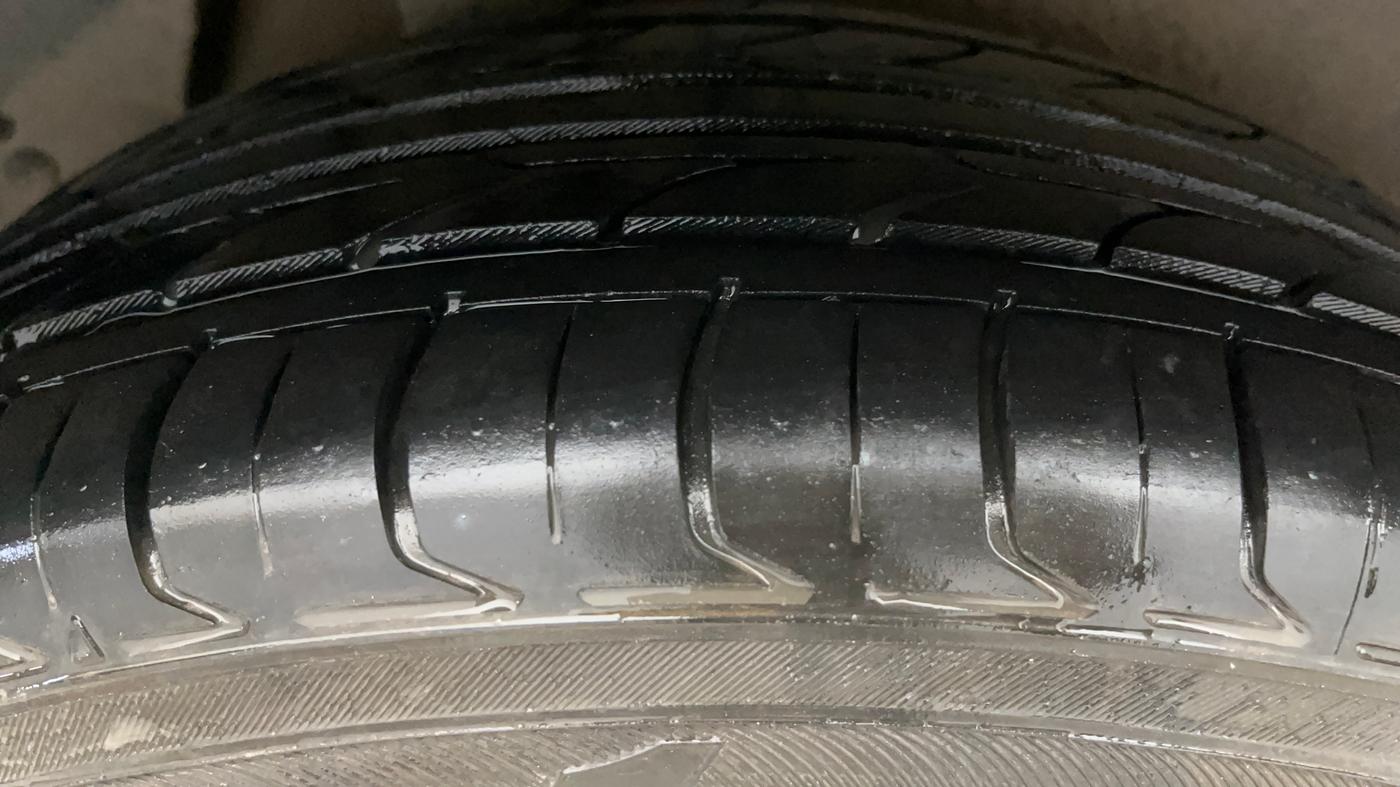 2018 Hyundai Creta SX PLUS AT 1.6 PETROL, Petrol, Automatic, 1,09,264 km, Right Rear Tyre Tread