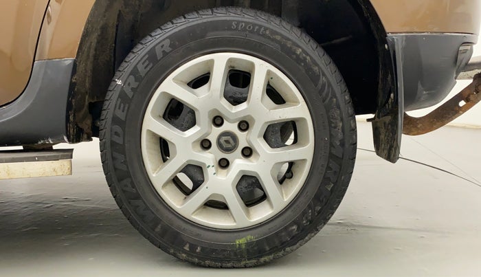 2017 Renault Duster RXL PETROL, Petrol, Manual, 59,407 km, Left Rear Wheel
