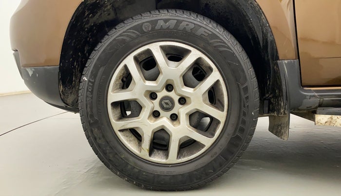 2017 Renault Duster RXL PETROL, Petrol, Manual, 59,407 km, Left Front Wheel