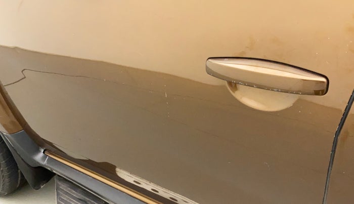 2017 Renault Duster RXL PETROL, Petrol, Manual, 59,407 km, Front passenger door - Slightly dented