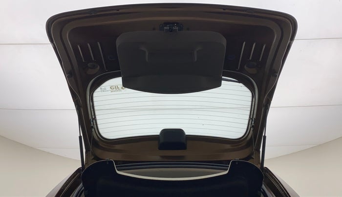 2017 Renault Duster RXL PETROL, Petrol, Manual, 59,407 km, Boot Door Open