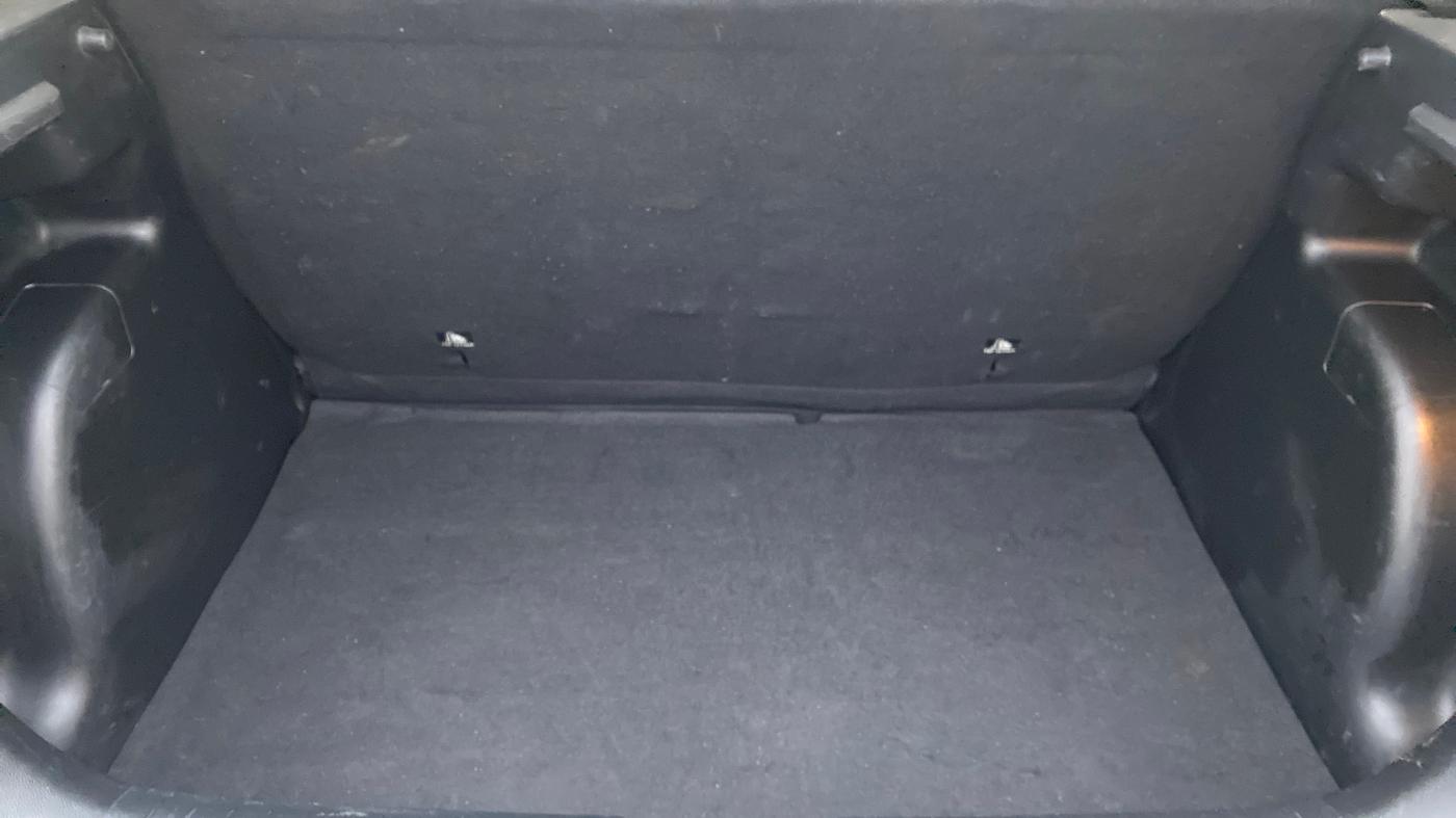 2019 Hyundai VENUE 1.4 CRDI S MT, Diesel, Manual, 61,449 km, Boot Inside
