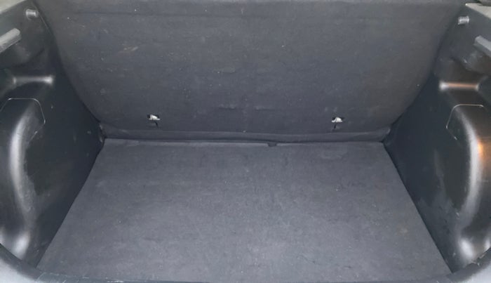 2019 Hyundai VENUE 1.4 CRDI S MT, Diesel, Manual, 61,449 km, Boot Inside