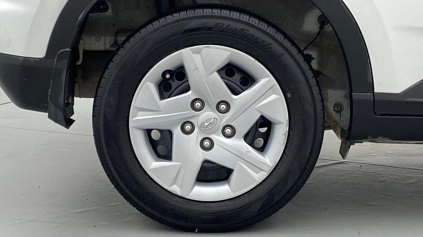 2019 Hyundai VENUE 1.4 CRDI S MT, Diesel, Manual, 61,449 km, Right Rear Wheel