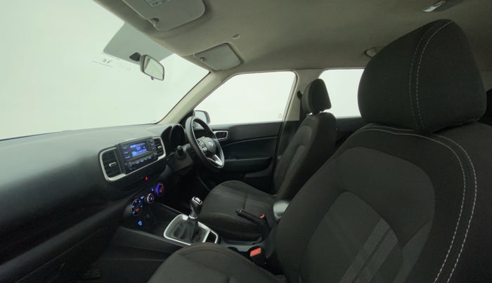 2019 Hyundai VENUE 1.4 CRDI S MT, Diesel, Manual, 61,449 km, Right Side Front Door Cabin