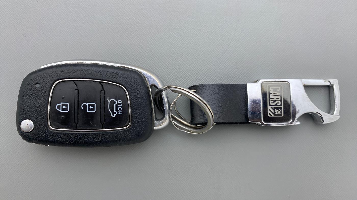 2019 Hyundai VENUE 1.4 CRDI S MT, Diesel, Manual, 61,449 km, Key Close Up