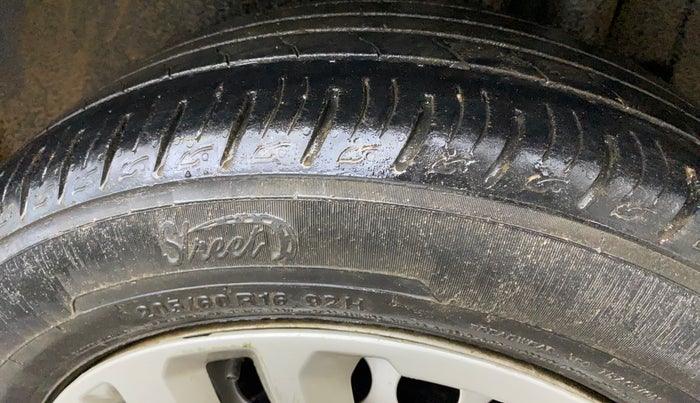 2022 Maruti Vitara Brezza LXI, Petrol, Manual, 56,119 km, Left Rear Tyre Tread