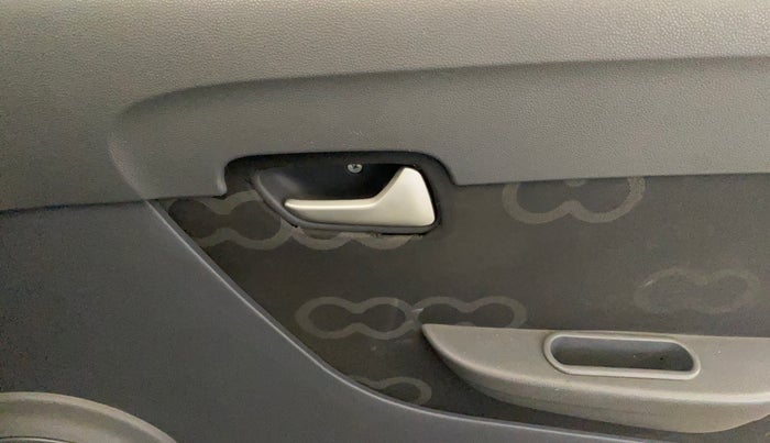 2015 Maruti Alto 800 VXI, Petrol, Manual, 79,783 km, Driver Side Door Panels Control