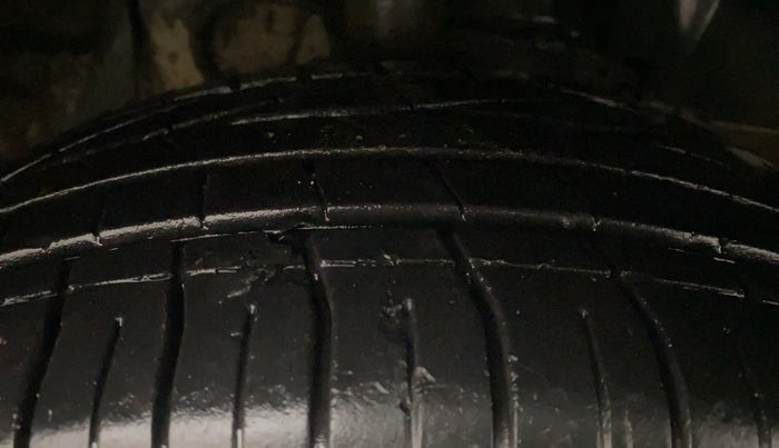 2020 Tata NEXON XZA PLUS (O) PETROL, Petrol, Automatic, 11,891 km, Right Front Tyre Tread