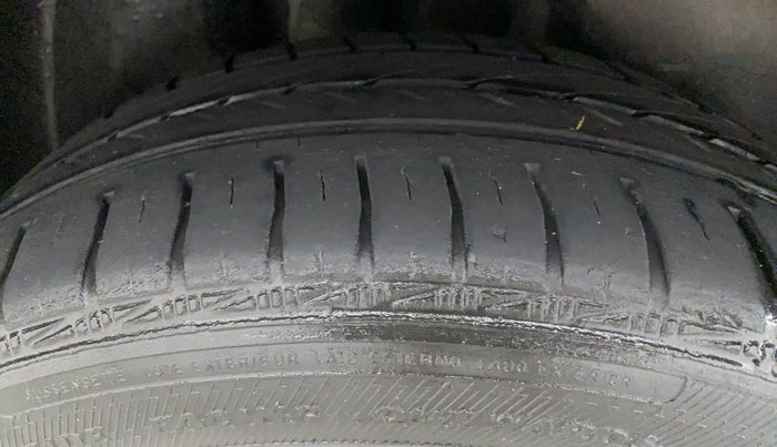 2018 Volkswagen Vento COMFORTLINE DIESEL 1.5, Diesel, Manual, 40,018 km, Right Rear Tyre Tread