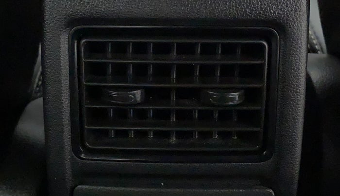 2018 Volkswagen Vento COMFORTLINE DIESEL 1.5, Diesel, Manual, 40,018 km, Rear AC Vents