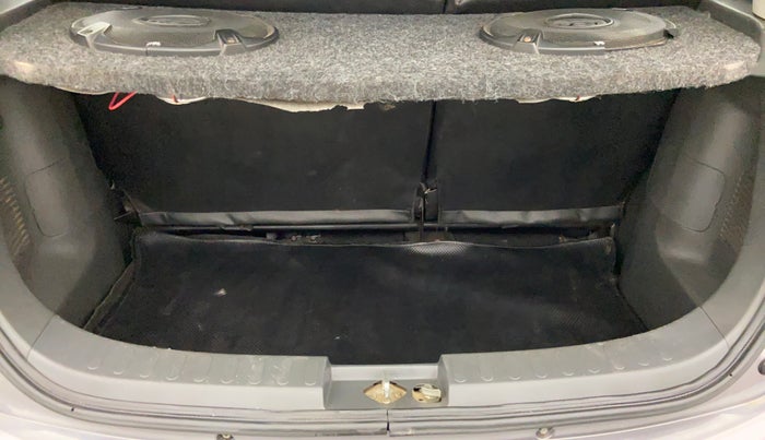 2012 Maruti Ritz VDI, Diesel, Manual, 51,781 km, Boot Inside View