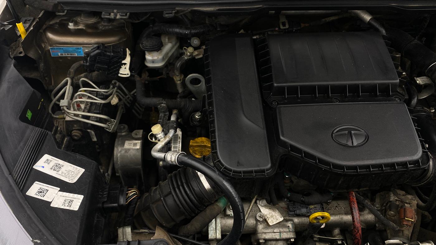 2023 Tata NEXON XZA Plus LUXS Diesel Jet, Diesel, Automatic, 78,710 km, Engine View - Right