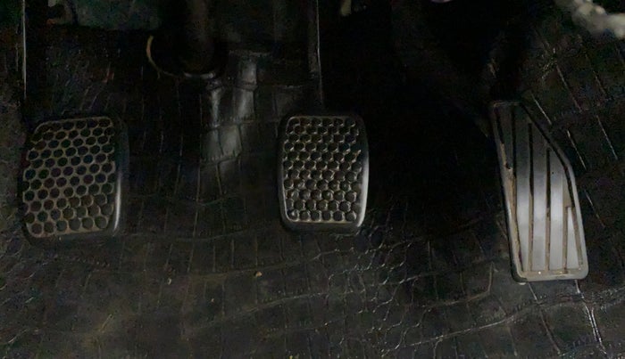 2019 Maruti Alto LXI CNG, CNG, Manual, 56,304 km, Pedals