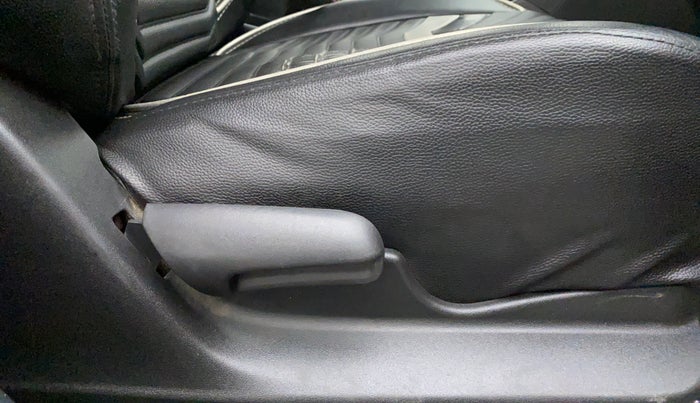 2016 Maruti Vitara Brezza VDI, Diesel, Manual, 69,544 km, Driver Side Adjustment Panel