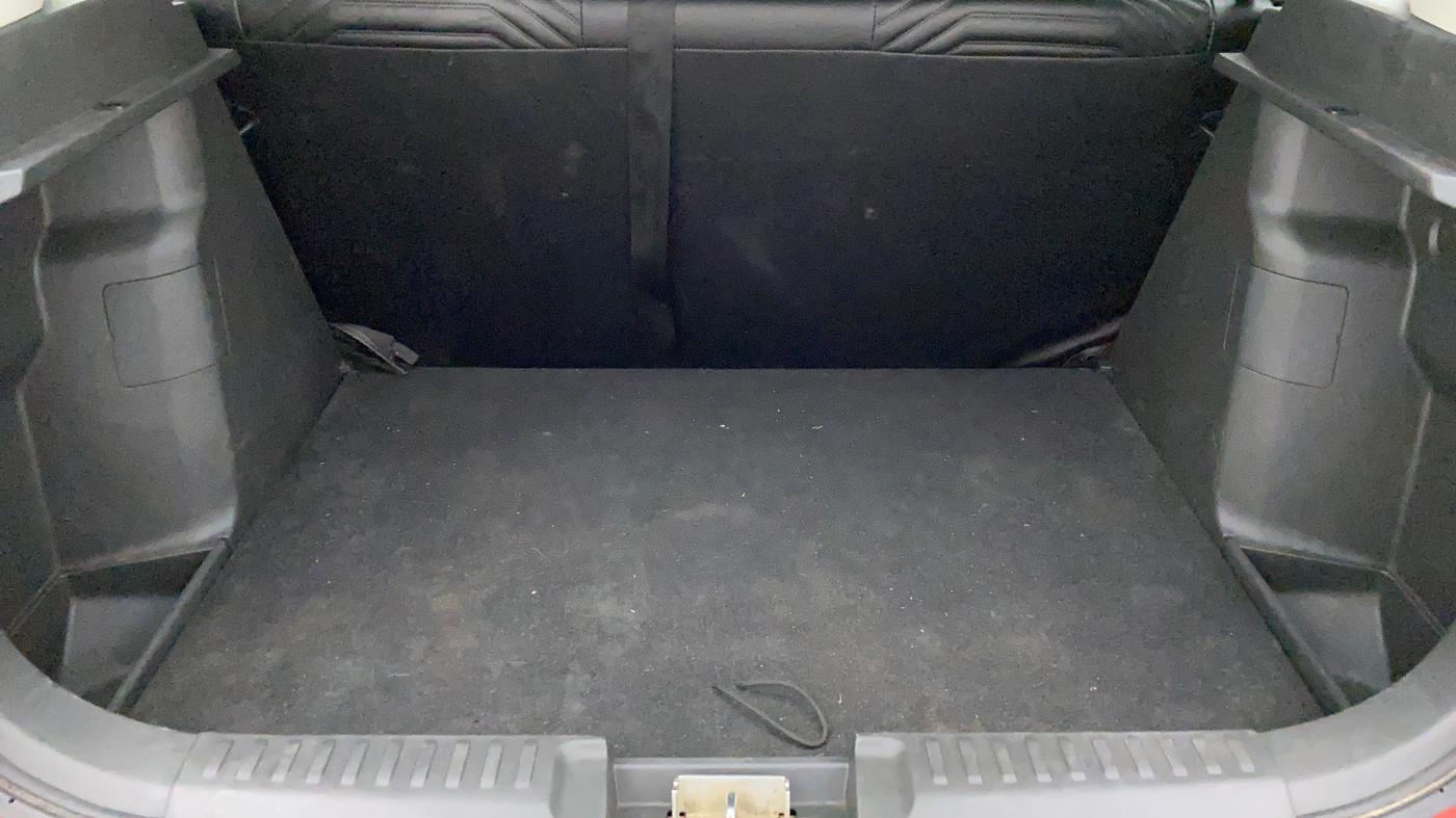 2016 Maruti Vitara Brezza VDI, Diesel, Manual, 69,544 km, Boot Inside