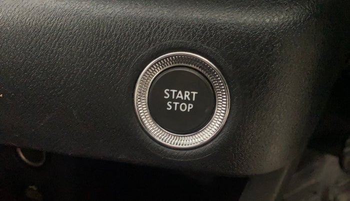 2022 Nissan MAGNITE XV PREMIUM DUAL TONE, Petrol, Manual, 75,684 km, Keyless Start/ Stop Button