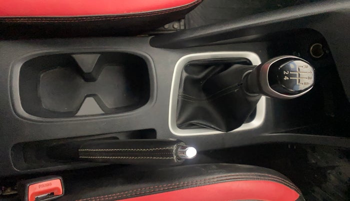 2022 Nissan MAGNITE XV PREMIUM DUAL TONE, Petrol, Manual, 75,684 km, Gear Lever