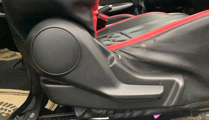 2018 Maruti Baleno DELTA DIESEL 1.3, Diesel, Manual, 90,978 km, Driver Side Adjustment Panel