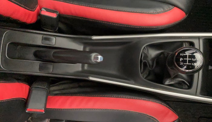 2018 Maruti Baleno DELTA DIESEL 1.3, Diesel, Manual, 90,978 km, Gear Lever