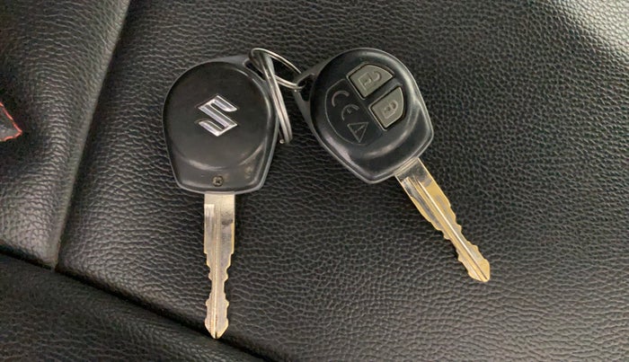 2018 Maruti Baleno DELTA DIESEL 1.3, Diesel, Manual, 90,978 km, Key Close Up