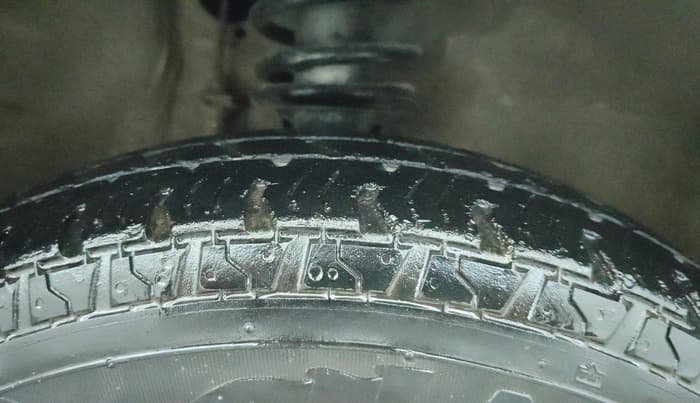 2013 Maruti Alto 800 LXI CNG, CNG, Manual, 88,672 km, Right Front Tyre Tread
