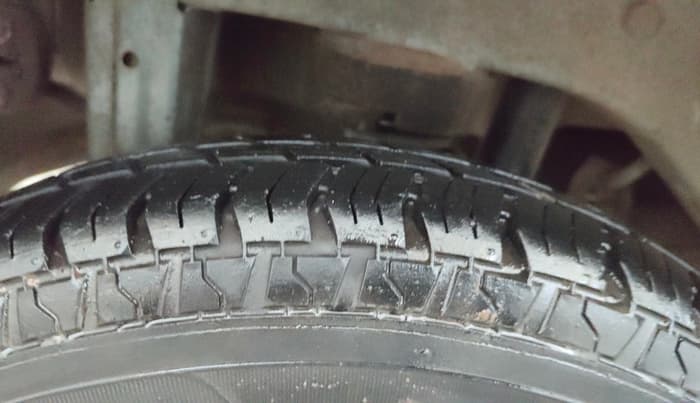 2013 Maruti Alto 800 LXI CNG, CNG, Manual, 88,672 km, Right Rear Tyre Tread