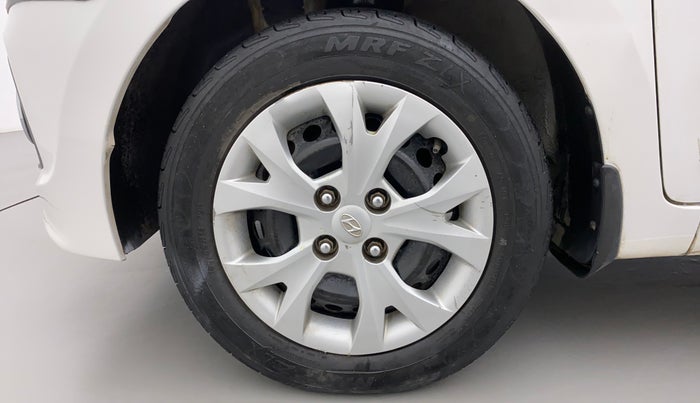 2014 Hyundai Grand i10 SPORTZ 1.2 KAPPA VTVT, Petrol, Manual, 77,767 km, Left Front Wheel
