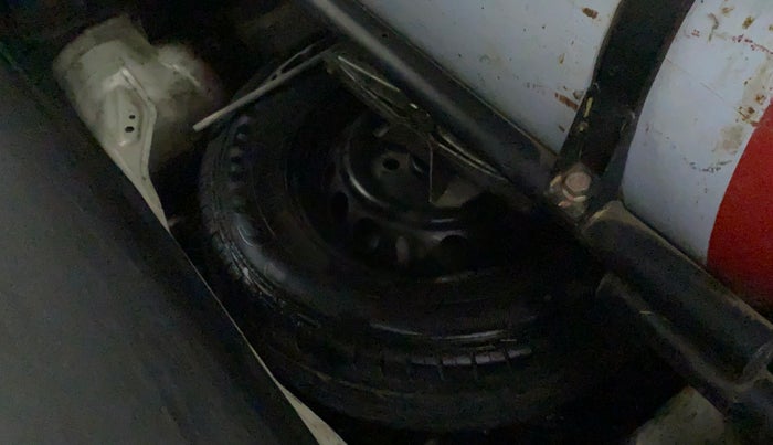 2014 Maruti Alto 800 LXI CNG, CNG, Manual, 62,739 km, Dicky (Boot door) - Tool missing