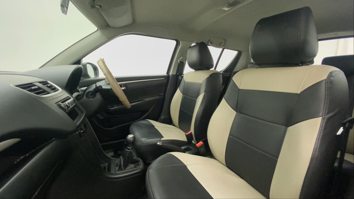 2013 Maruti Swift VXI, Petrol, Manual, 47,735 km, Right Side Front Door Cabin