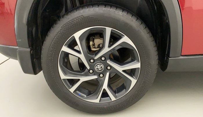 2022 Toyota URBAN CRUISER HYRYDER V AWD NEO DRIVE, Petrol, Manual, 11,072 km, Right Rear Wheel