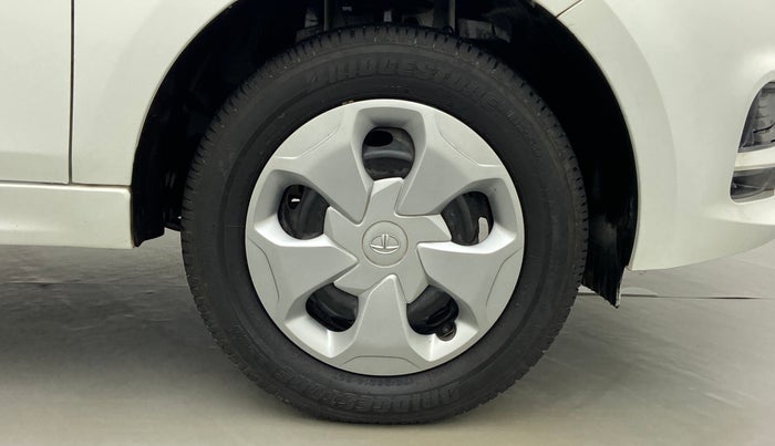 2022 Tata Tiago XT CNG 1.2 RTN, CNG, Manual, 8,140 km, Right Front Wheel