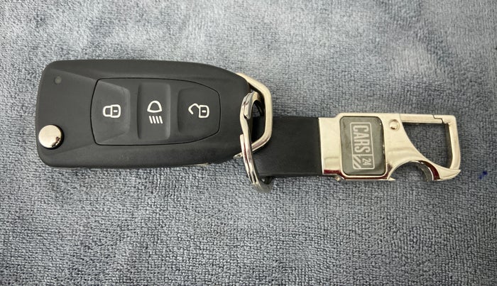 2022 Tata Tiago XT CNG 1.2 RTN, CNG, Manual, 8,140 km, Key Close Up