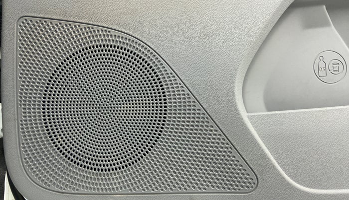 2022 Tata Tiago XT CNG 1.2 RTN, CNG, Manual, 8,140 km, Speaker