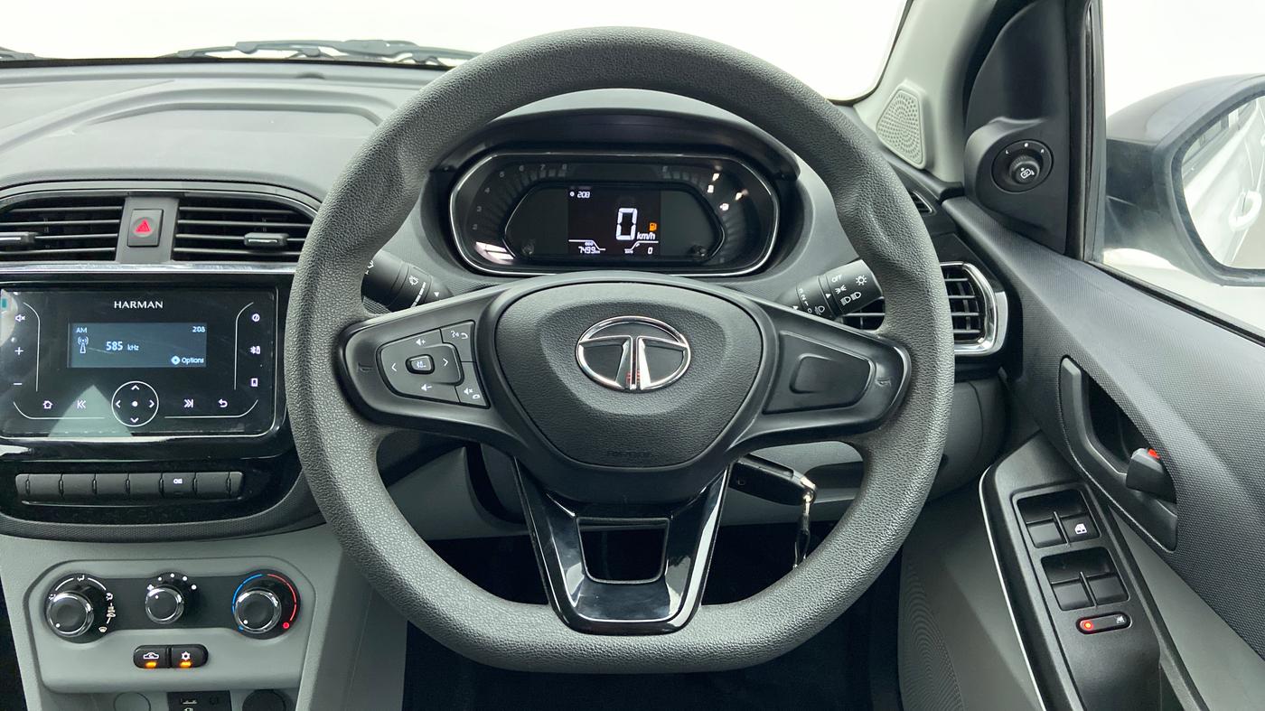 2022 Tata Tiago XT CNG 1.2 RTN, CNG, Manual, 8,140 km, Steering Wheel Close Up