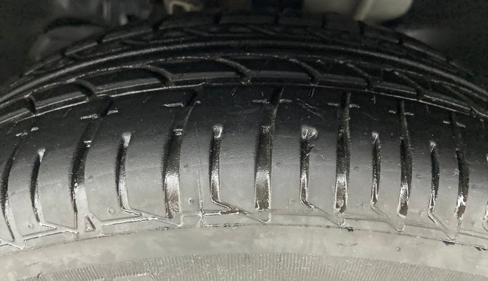 2022 Tata Tiago XT CNG 1.2 RTN, CNG, Manual, 8,140 km, Left Front Tyre Tread