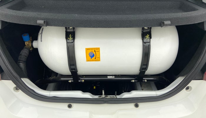2022 Tata Tiago XT CNG 1.2 RTN, CNG, Manual, 8,140 km, Boot Inside