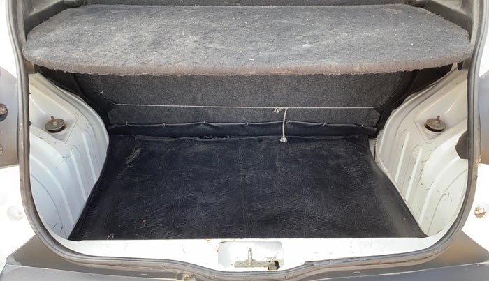 2017 Renault Kwid RXL 0.8 02 Anniversary Edition, Petrol, Manual, 28,047 km, Boot Inside