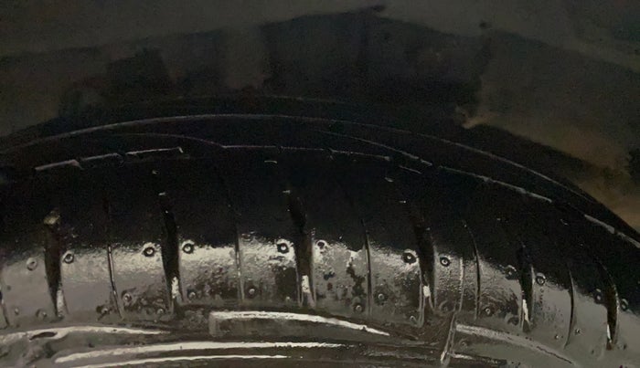 2013 Hyundai Eon ERA +, Petrol, Manual, 21,354 km, Right Rear Tyre Tread