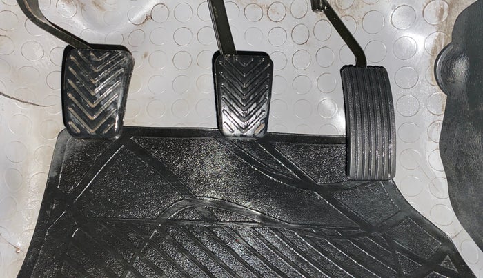 2013 Hyundai Eon ERA +, Petrol, Manual, 21,354 km, Pedals