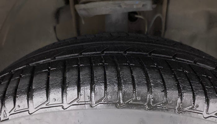 2017 Tata TIGOR XZ (O) PETROL, Petrol, Manual, 24,295 km, Right Front Tyre Tread