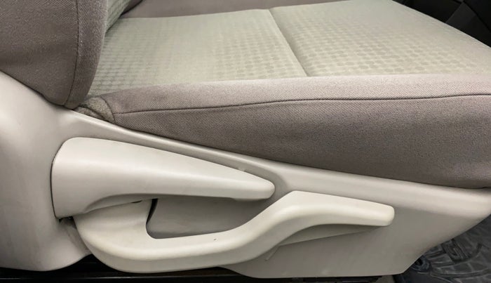 2013 Toyota Etios G, Petrol, Manual, 24,575 km, Driver Side Adjustment Panel