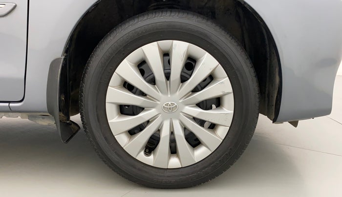 2013 Toyota Etios G, Petrol, Manual, 24,575 km, Right Front Wheel