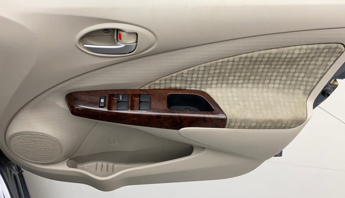 2013 Toyota Etios G, Petrol, Manual, 24,575 km, Driver Side Door Panels Control