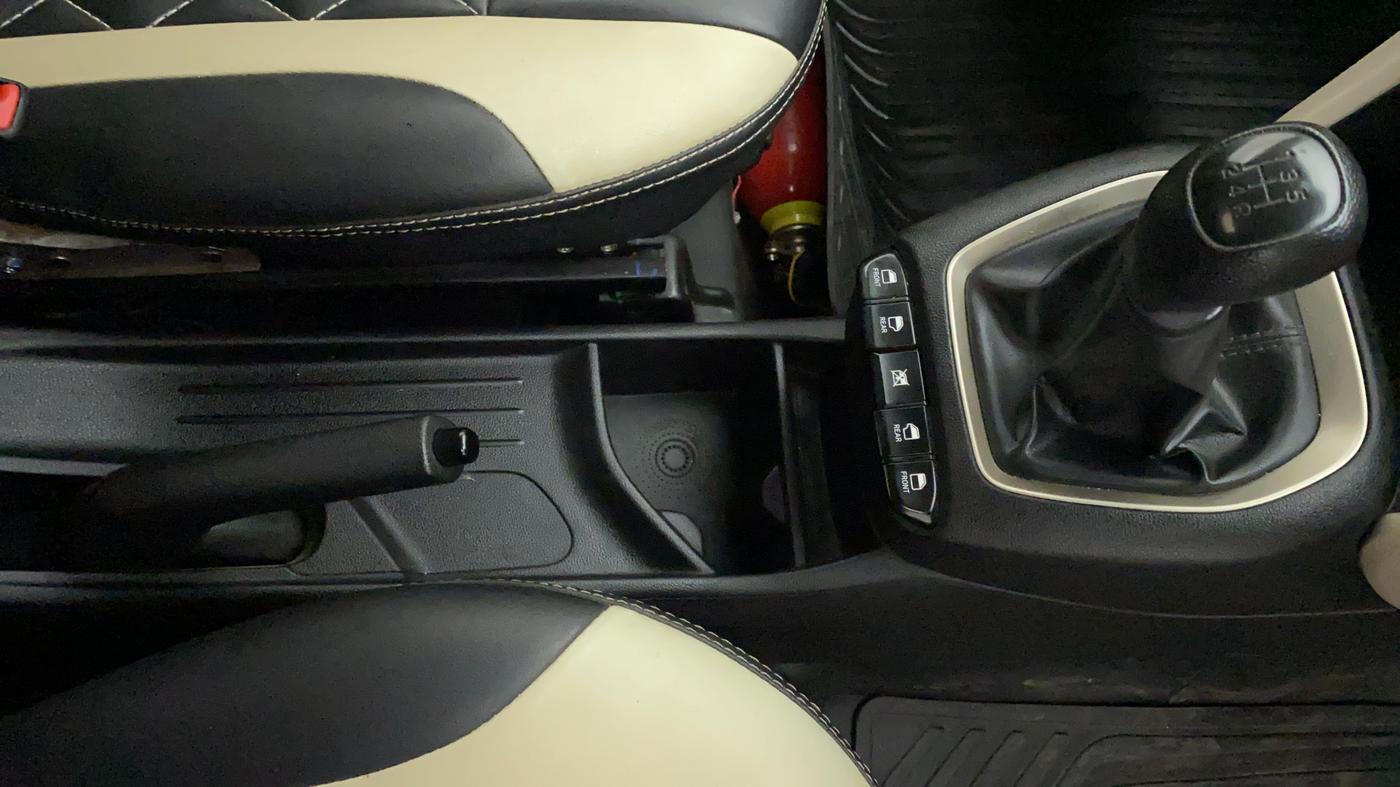 2018 Hyundai NEW SANTRO SPORTZ CNG, CNG, Manual, 50,669 km, Gear Lever