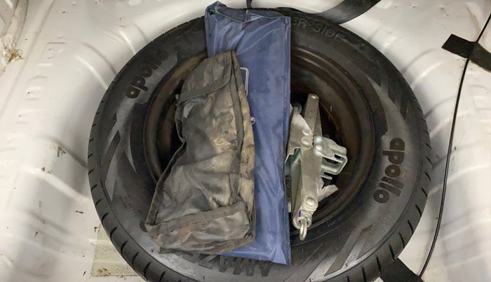 2021 Renault Kwid RXT 1.0 (O), Petrol, Manual, 16,482 km, Spare Tyre