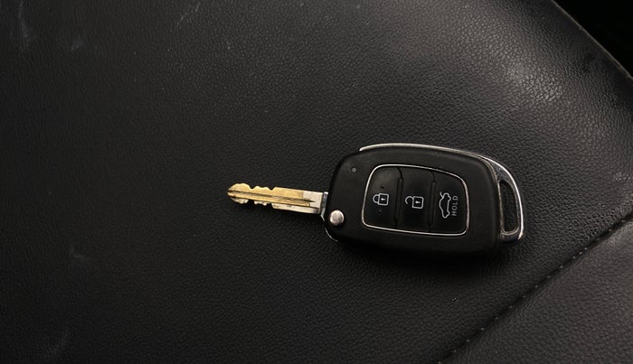 2021 Hyundai GRAND I10 NIOS SPORTZ AMT 1.2 KAPPA VTVT, Petrol, Automatic, 83,628 km, Key Close Up