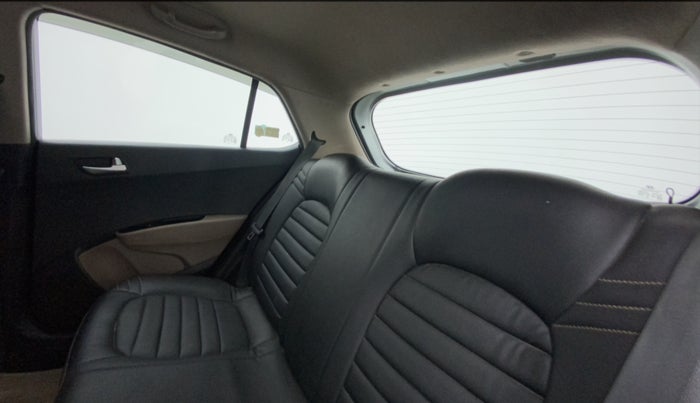 2015 Hyundai Grand i10 SPORTZ 1.2 KAPPA VTVT, Petrol, Manual, 38,464 km, Right Side Rear Door Cabin